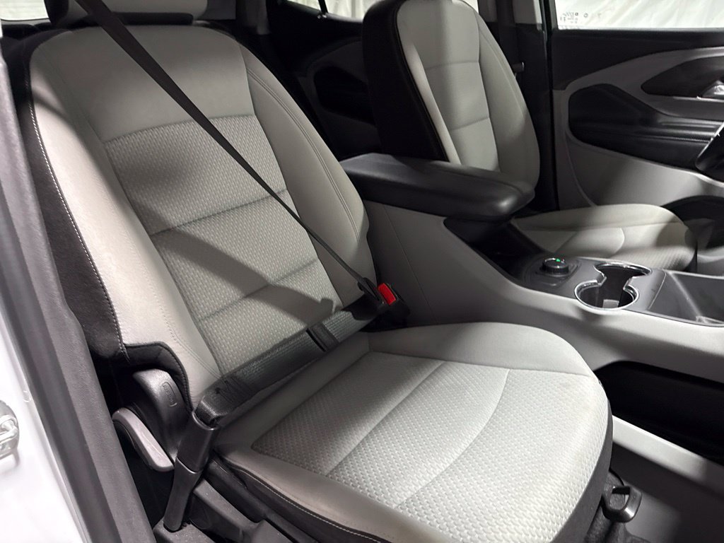 Used 2024 GMC Terrain SLE FWD image 10