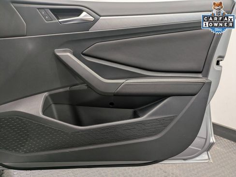 Used 2023 Volkswagen Jetta SE image 28