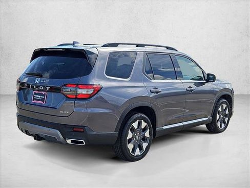 New 2026 Honda Pilot Elite image 2