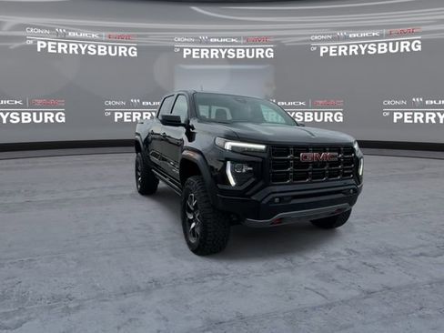 Used 2025 GMC Canyon AT4 w/ AT4X Package AWD/4WD image 2
