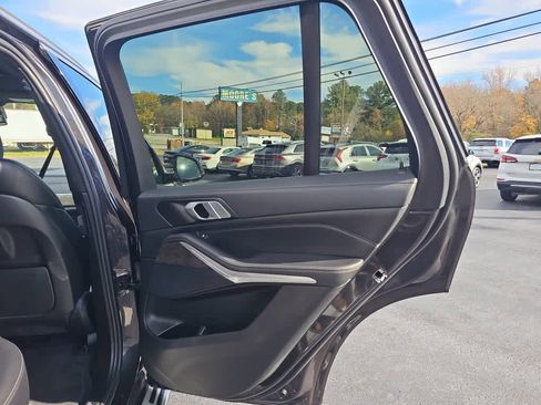 Used 2023 BMW X5 sDrive40i w/ Premium Package image 31