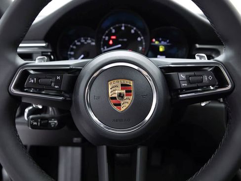 Used 2026 Porsche Macan AWD/4WD image 14