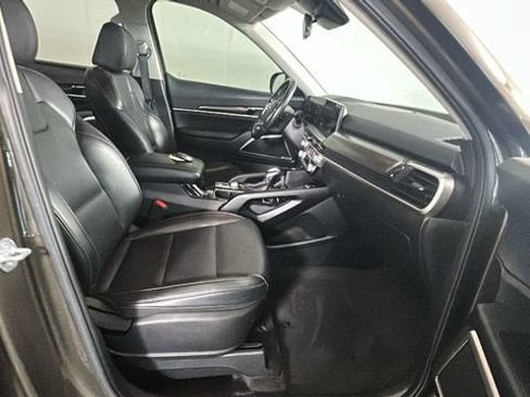 Used 2024 Kia Telluride S FWD image 31