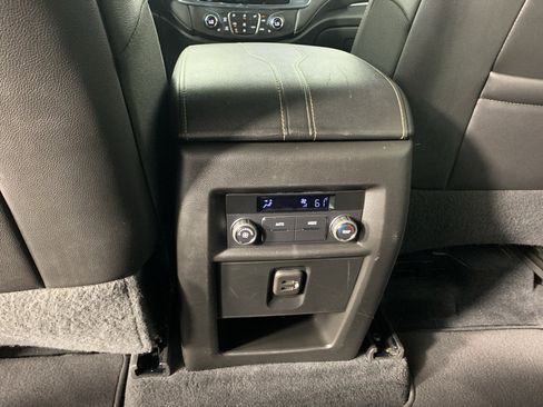 Used 2023 Chevrolet Traverse LT w/ LPO, Roadside Safety Package AWD/4WD image 32