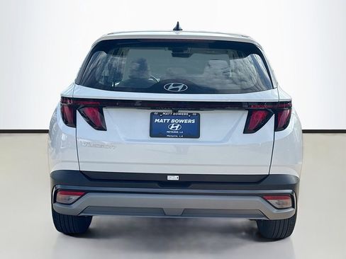 New 2026 Hyundai Tucson SE image 6