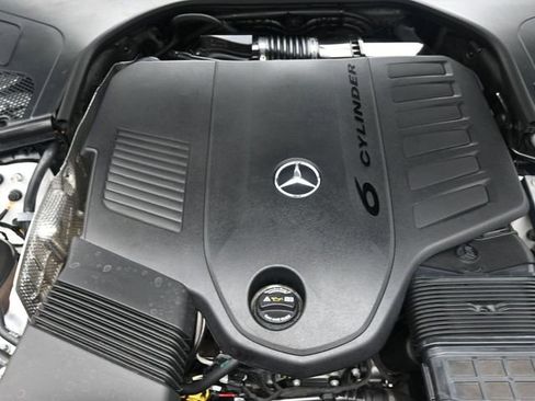 Used 2023 Mercedes-Benz S 500 4MATIC image 31