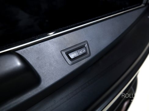 Used 2020 Rolls-Royce Cullinan Black Badge AWD/4WD image 26
