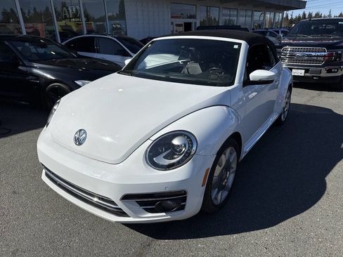 Used 2019 Volkswagen Beetle 2.0T SE w/ SE Premium Package FWD image 1