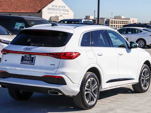 New 2025 Audi Q5 Premium image 4