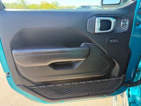 Used 2020 Jeep Wrangler Unlimited Sport image 11