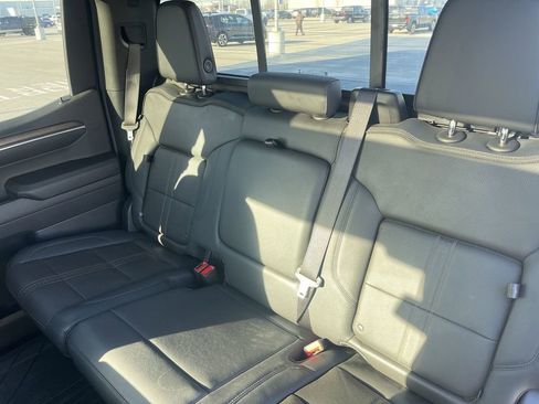 Used 2024 Chevrolet Silverado 1500 High Country w/ High Country Premium Package image 37