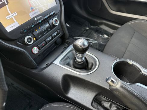 Used 2020 Ford Mustang Coupe image 13