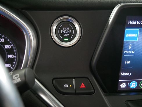 Used 2020 Chevrolet Blazer LT AWD/4WD image 32
