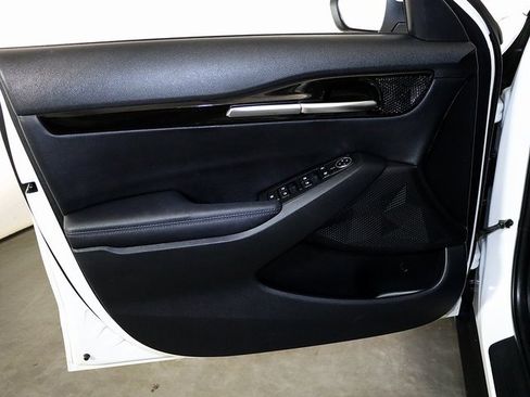 Used 2023 Kia Seltos S image 22