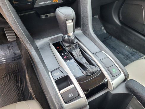 Used 2018 Honda Civic EX image 26