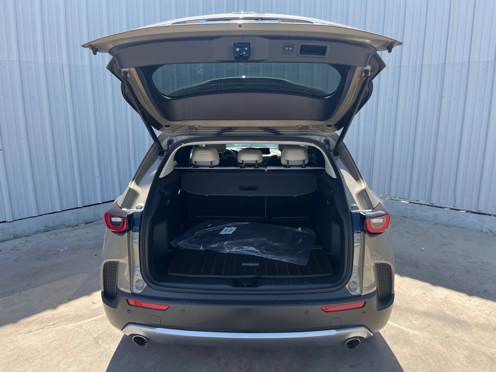 Certified 2026 MAZDA CX-50 AWD 2.5 S w/ Weather Package image 9