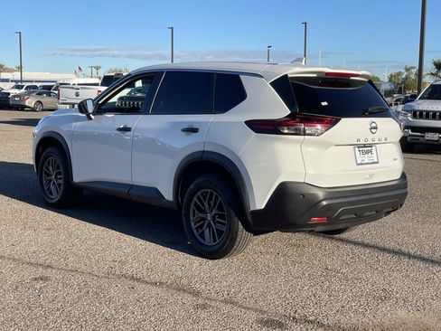 Used 2021 Nissan Rogue S image 4