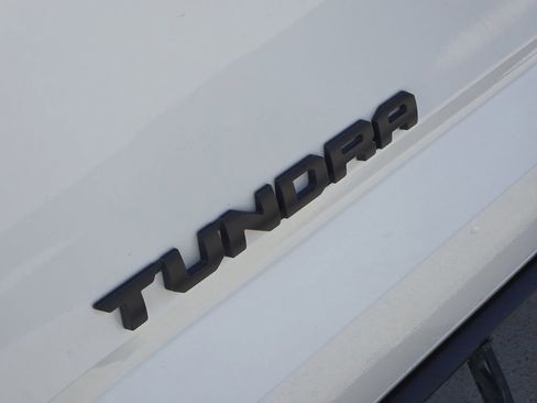 Used 2024 Toyota Tundra Limited AWD/4WD image 11