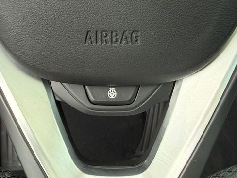 Used 2021 BMW 330i xDrive Sedan AWD/4WD image 22