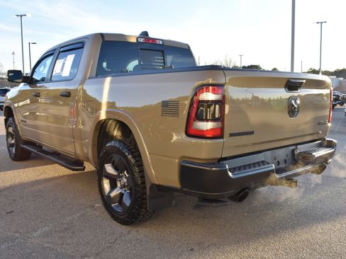 Used 2020 RAM 1500 Big Horn w/ Built-to-serve Edition image 8