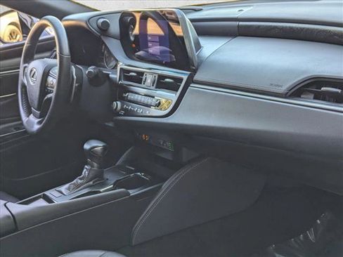 Certified 2024 Lexus ES 250 w/ Premium Package image 21