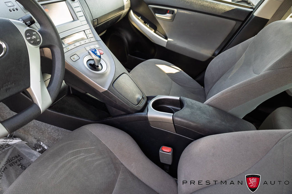 Used 2015 Toyota Prius Two FWD image 27