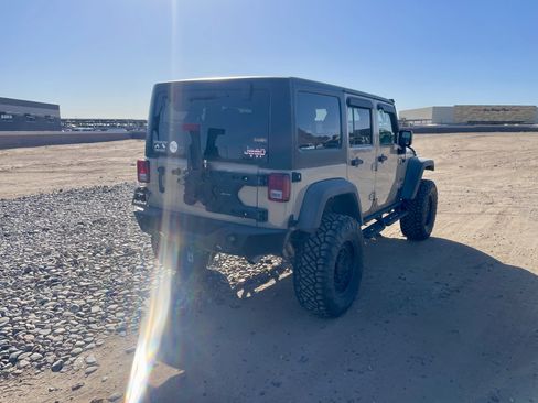 Used 2018 Jeep Wrangler Unlimited Sport w/ Max Tow Package AWD/4WD image 5