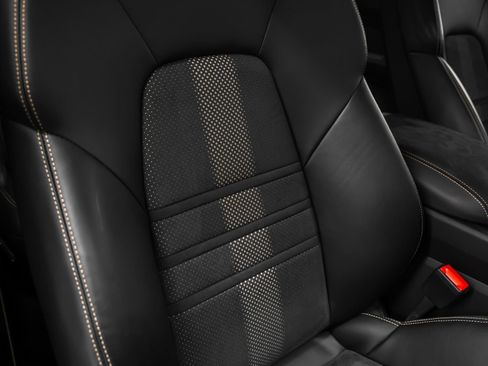 Certified 2022 Porsche Cayenne Turbo GT image 35