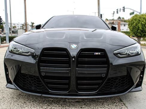 Used 2024 BMW M4 Coupe w/ Executive Package image 8