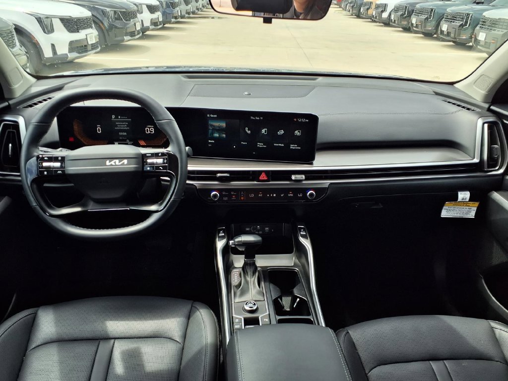 Certified 2026 Kia Sorento S FWD image 3
