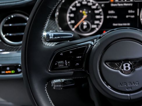 Used 2024 Bentley Continental GT image 35