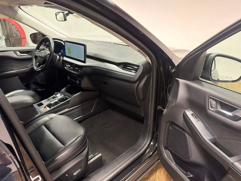 Used 2023 Ford Escape Platinum AWD/4WD image 68