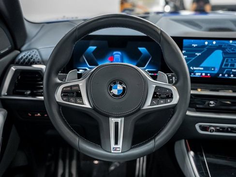 Used 2025 BMW X5 M60i w/ Climate Comfort Package image 48