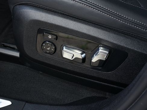 Used 2024 BMW X6 xDrive40i w/ Premium Package image 23