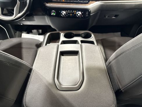 Used 2022 GMC Sierra 1500 Elevation image 22