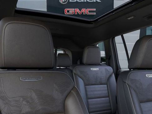 New 2026 GMC Acadia Denali Ultimate w/ LPO, Floor Liner Package image 24