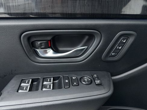 Used 2023 Honda Pilot Elite image 35