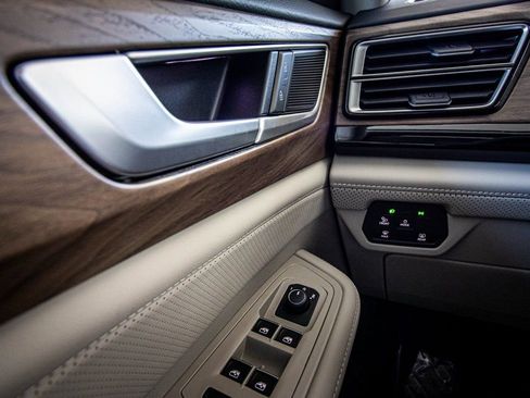 New 2026 Volkswagen Atlas SE image 31