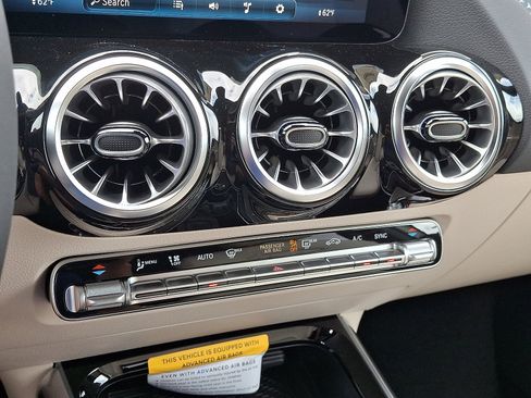 New 2026 Mercedes-Benz GLA 250 4MATIC image 10