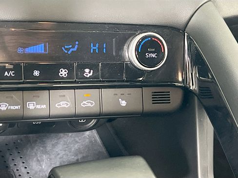 Used 2023 Hyundai Elantra SEL w/ Convenience Package image 20