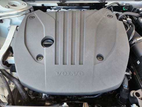 New 2026 Volvo XC60 B5 Ultra w/ Protection Package Premier image 20