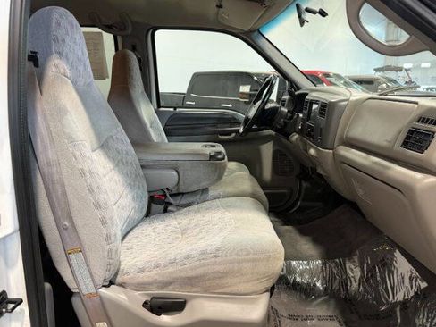 Used 1999 Ford F250 XLT image 17