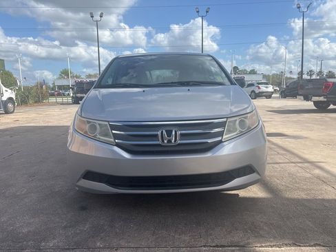 Used 2013 Honda Odyssey LX image 3