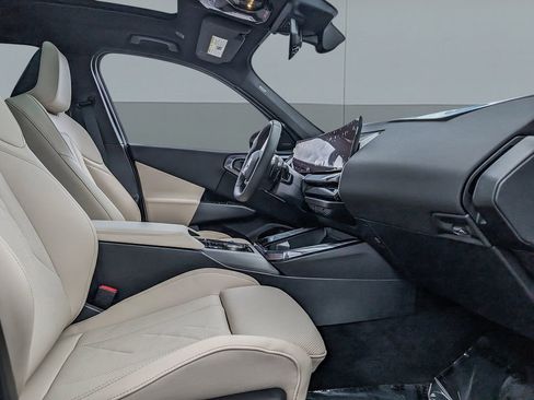 Used 2025 BMW X3 xDrive30i w/ Premium Package image 18