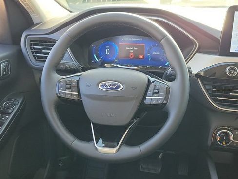 Certified 2022 Ford Escape SEL w/ Technology Package FWD image 19