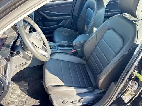 Used 2024 Volkswagen Jetta SE image 20
