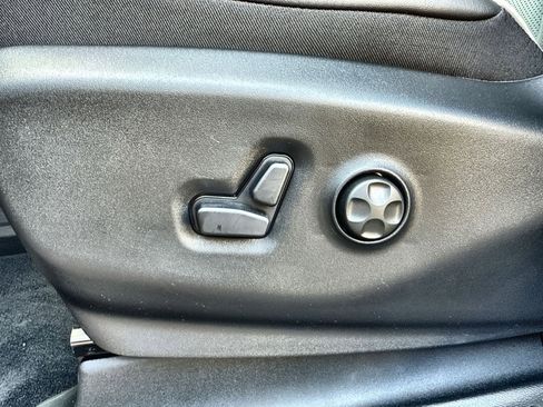 New 2026 Chrysler Pacifica Limited w/ S Appearance Package image 14