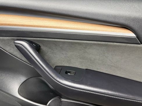 Used 2023 Tesla Model 3 Standard Range RWD image 37