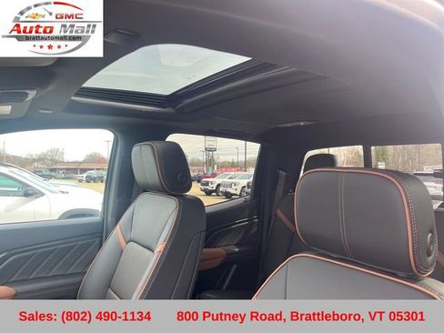 Used 2025 GMC Canyon AT4 w/ Technology Plus Package image 23