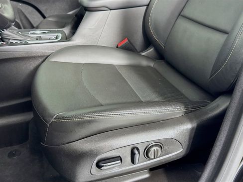 Used 2018 Chevrolet Equinox Premier image 25